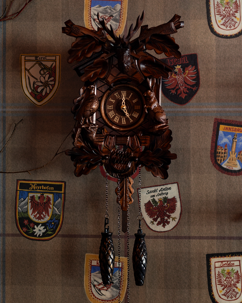 Le hibou d'arbois Megève - café - bar -restaurant à megève - pistes de ski - petits-déjeuners - terrasse ensoleillée face à la montagne - spécialités savoyardes - salle privatisable