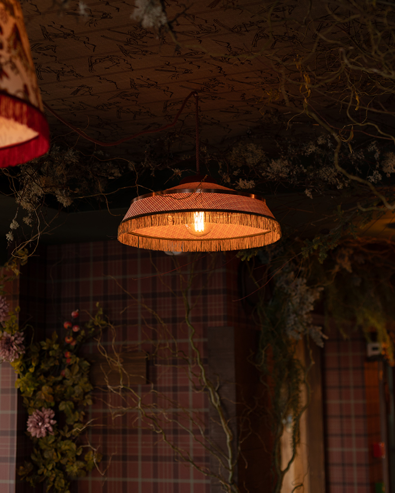 Le hibou d'arbois Megève - café - bar -restaurant à megève - pistes de ski - petits-déjeuners - terrasse ensoleillée face à la montagne - spécialités savoyardes - salle privatisable